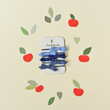 Ensemble de nœud papillon scolaire bleu