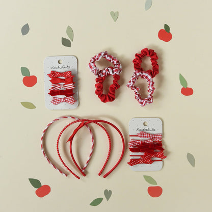 Ensemble à carreaux scolaires et chouchou en satin rouge